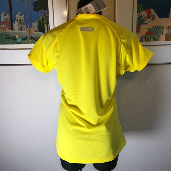 Asics Fuji Light Activewear Top Size‎ Medium - Picture 3 of 8